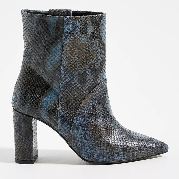 Anthropologie‎ Chio Blue Snake Print Ankle Boot Booties, Size 40 - Picture 3 of 11